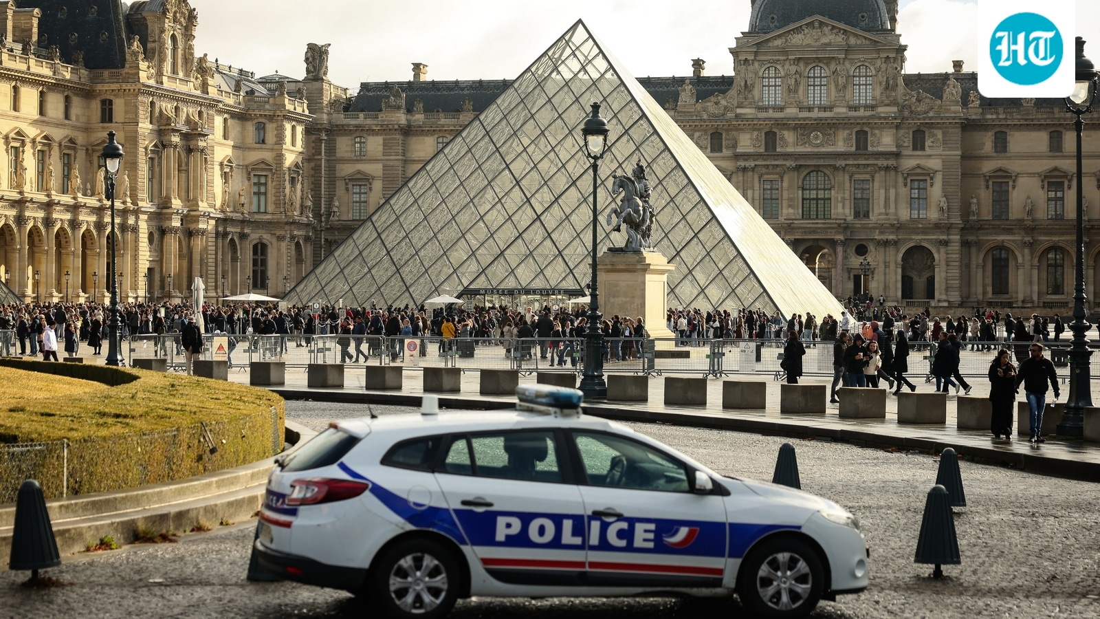 Four more, including 2 women, arrested in France's Louvre heist