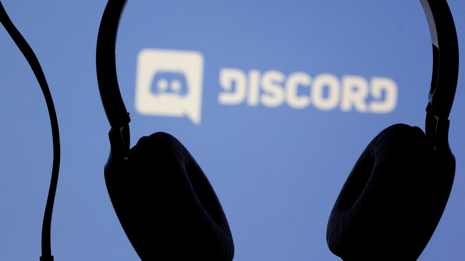 Discord down? Users report 'server awaiting endpoint' error; 'voice calls not working'