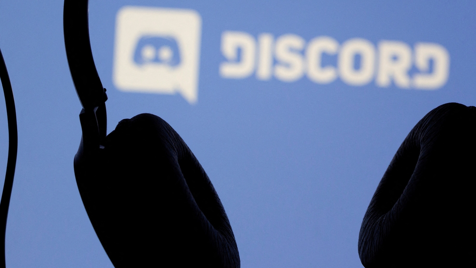 Discord down: Users report ‘stuck on loading,’ app not opening amid widespread outage