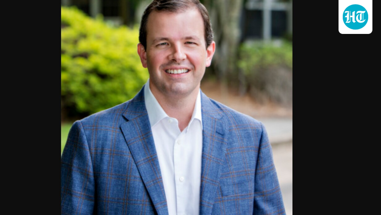 CEO gives  ₹2,000 crore in bonus to employees after selling family business