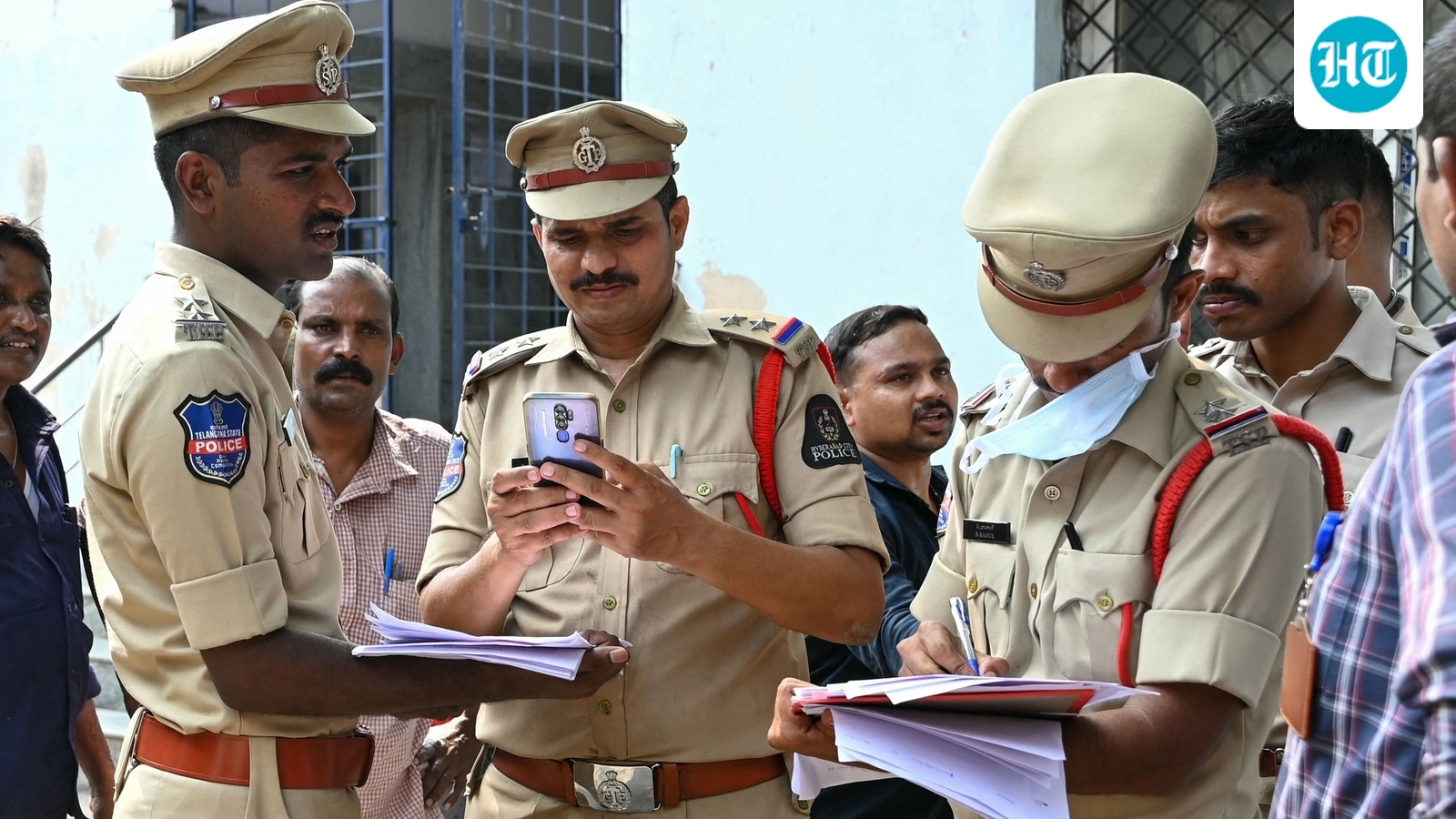 UP woman kills husband with lover's help, chops body using 'wood grinder'