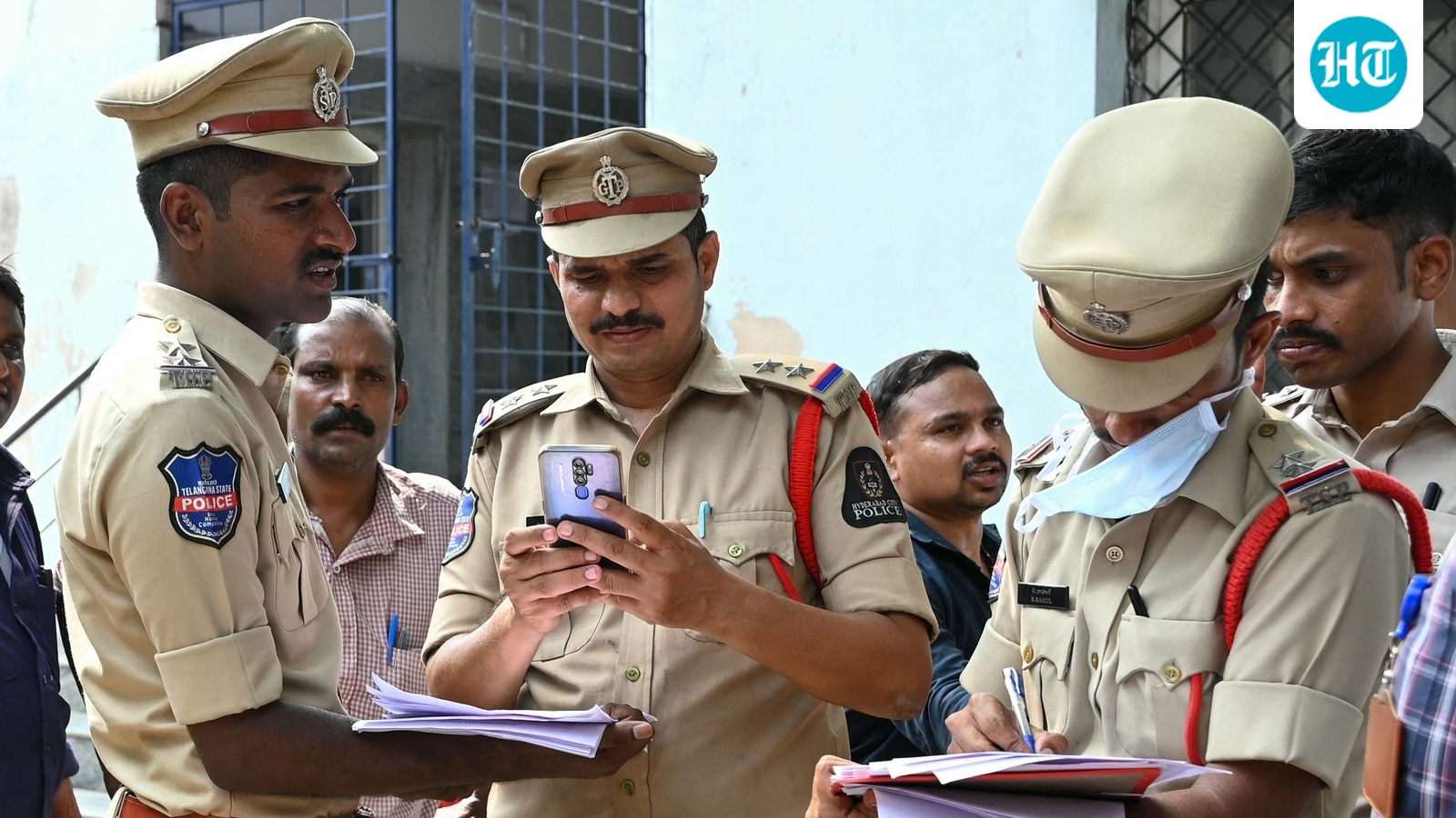 10 attacks on head, blood-soaked floor: Kanpur woman slashes husband with axe; child found hiding in room