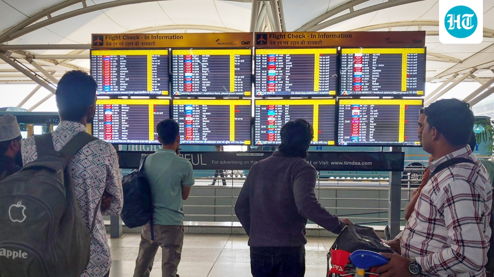 Delhi airport flight status live updates: Over 800 flights delayed due to tech glitch, all airlines affected