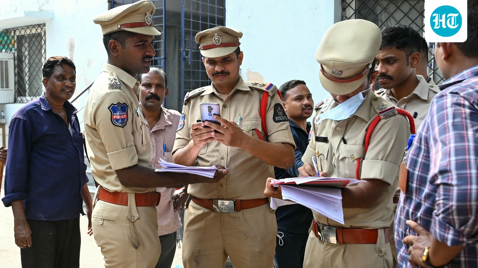 Man held for abetting woman's suicide in Mumbai, threatened her with morphed photos