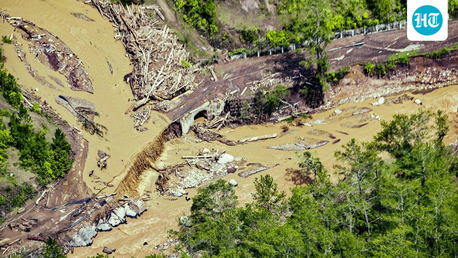 Asia flood death toll surpasses 1,500 as calls grow to fight deforestation