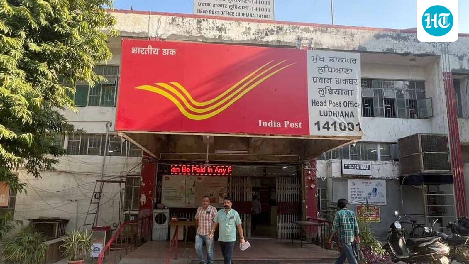Flipkart, India Post sign key pact to boost last-mile package deliveries across India