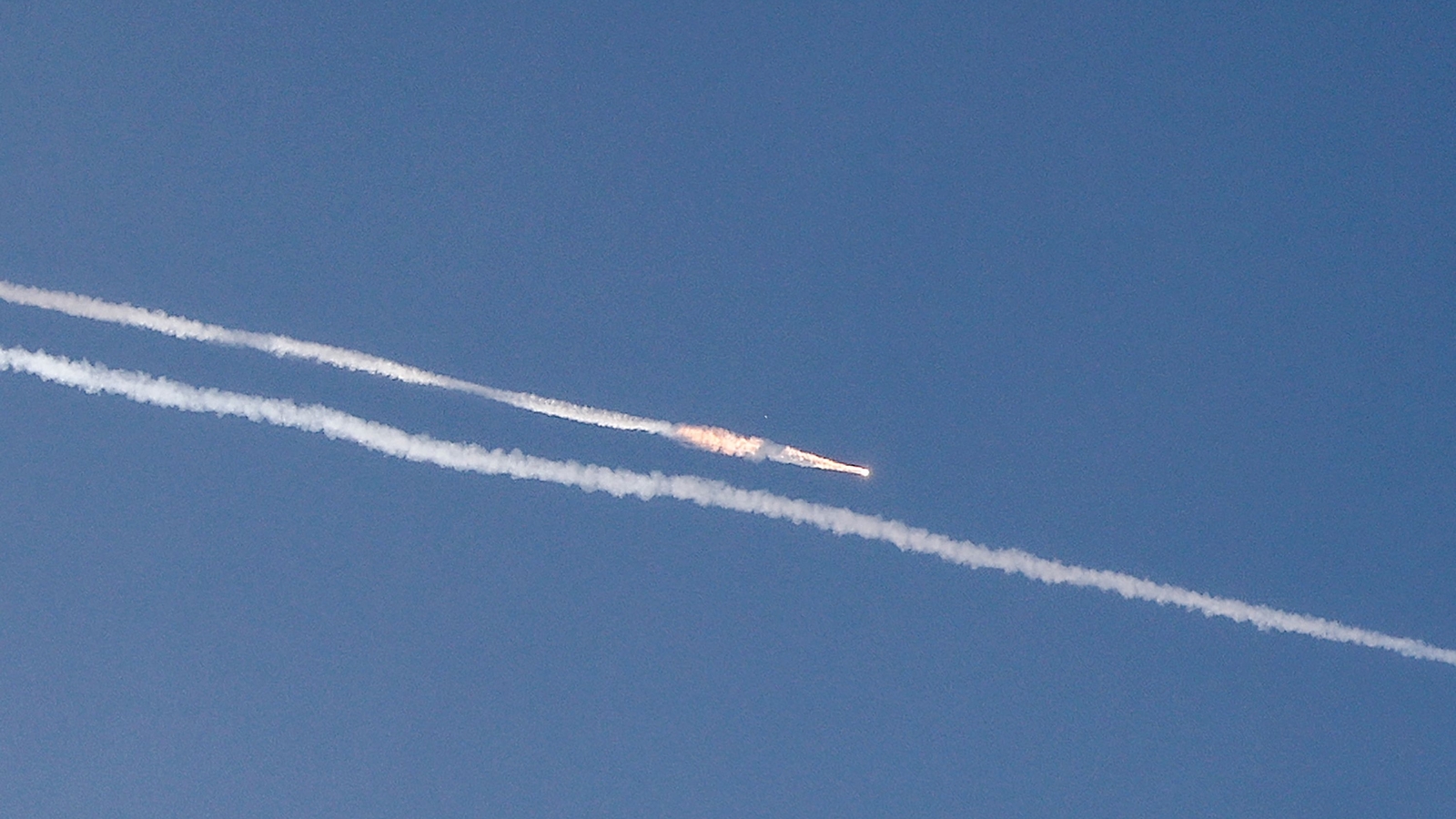 Iran launched missiles at Israel minutes before ceasefire, says report