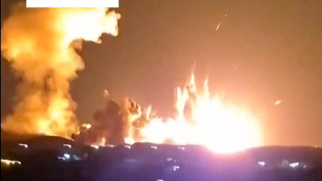 #Iran: Massive explosion in Isfahan