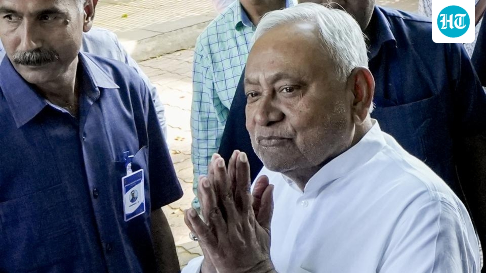 Bihar CM announcement LIVE: Nitish Kumar resigns as Bihar chief minister; pledges support to new govt