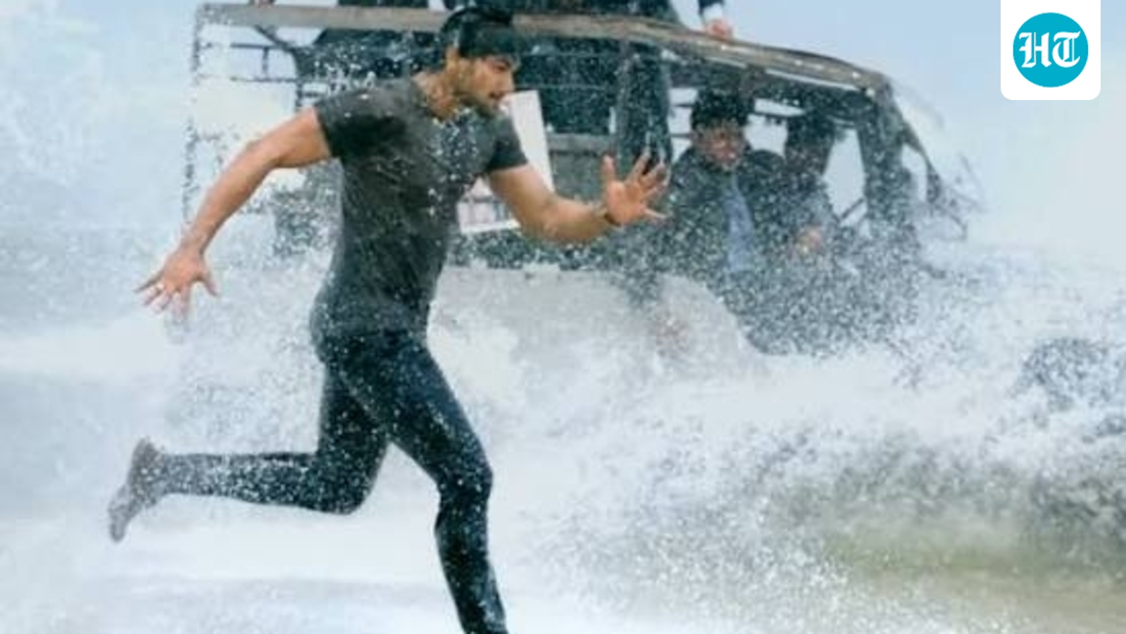 9-year-old box office flop becomes 1st film in the world to cross 1 billion views on YouTube