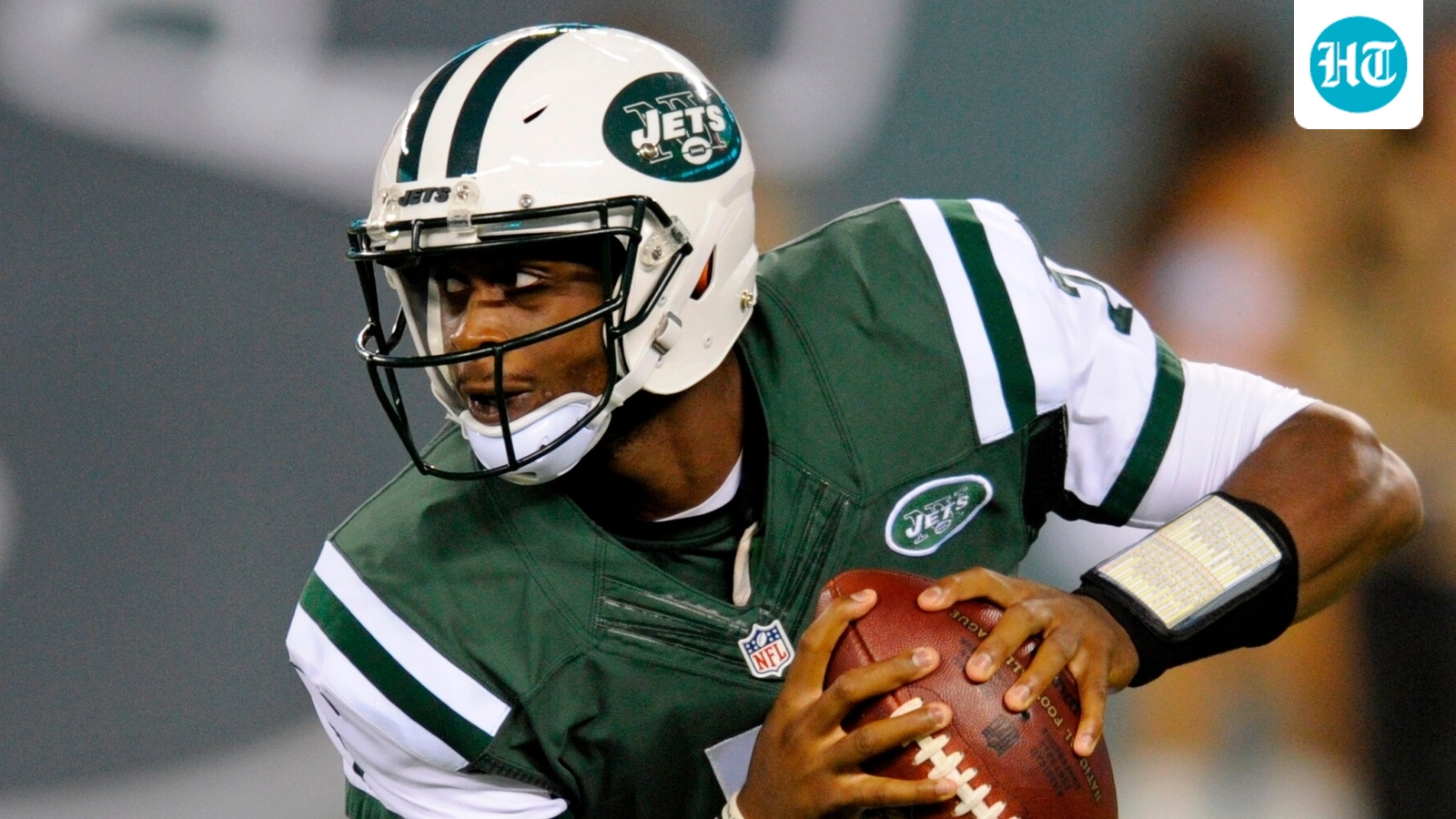 Did Geno Smith assault his baby mama? Woman accuses Jets star of ignoring his 'special needs kid' in viral video