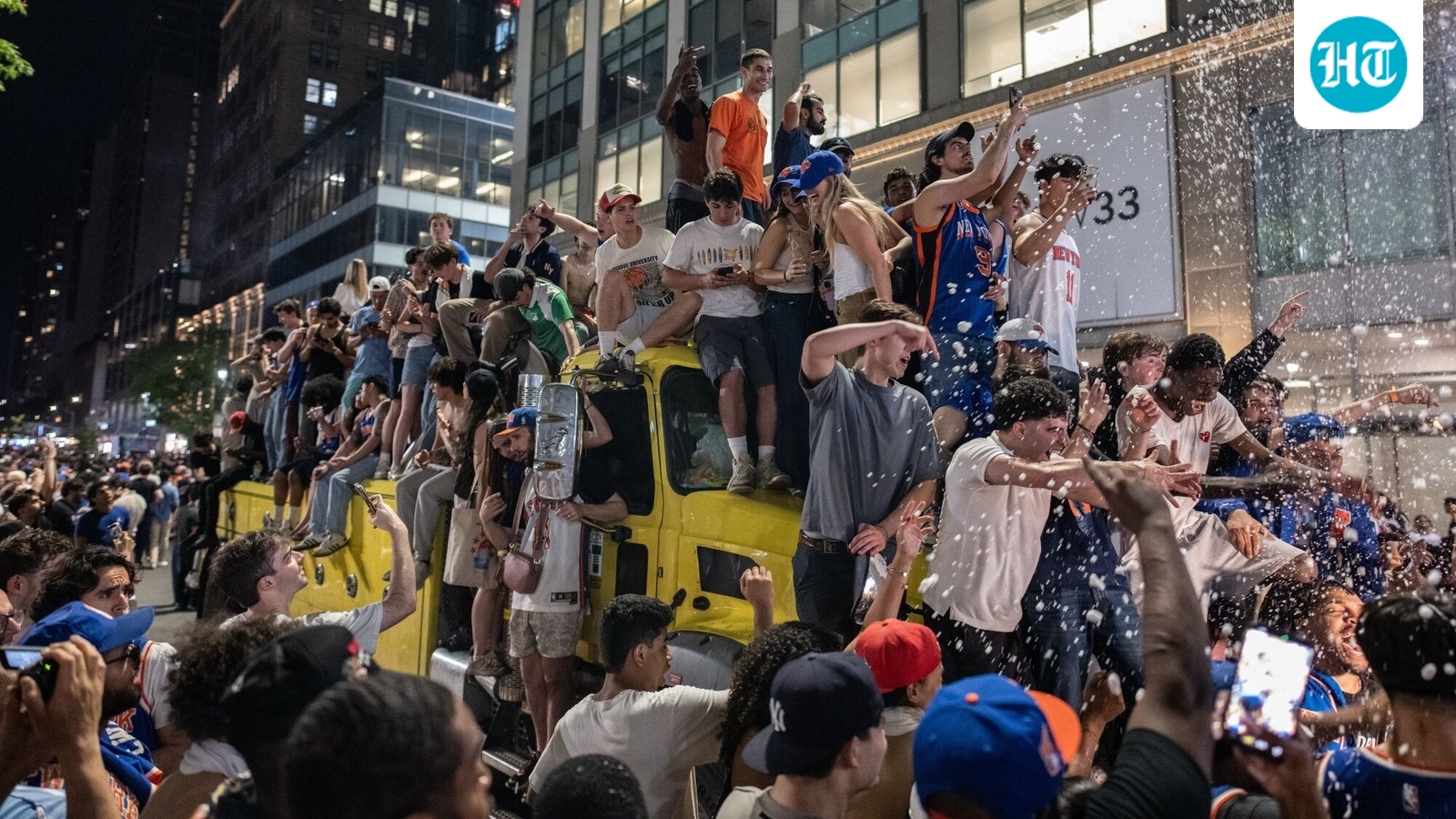 Knicks parade update: Largest ever NYPD deployment; check street closures, parking rules