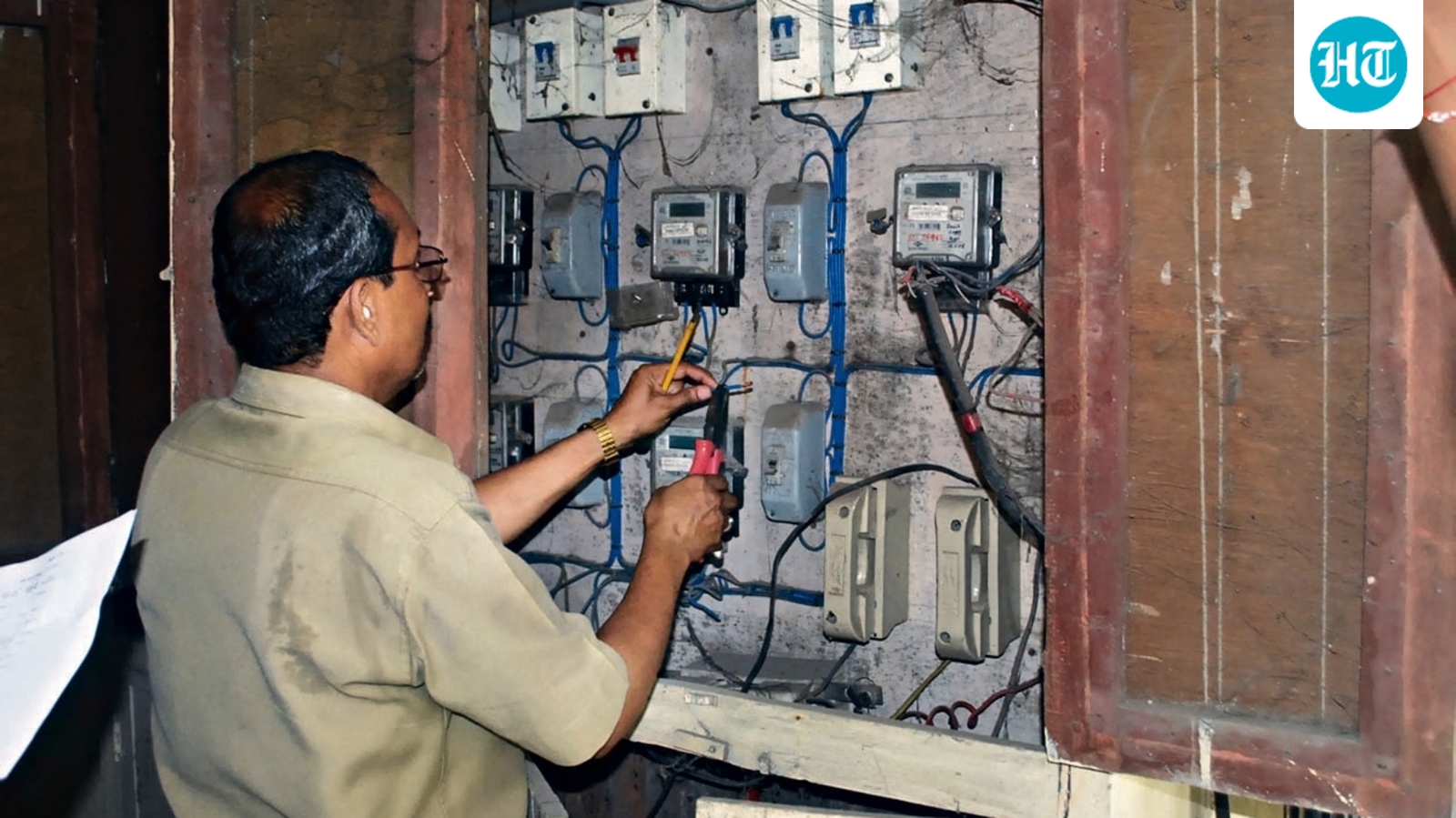 Bengaluru power cut: 6-hour-long power outage announced on Monday; check timings