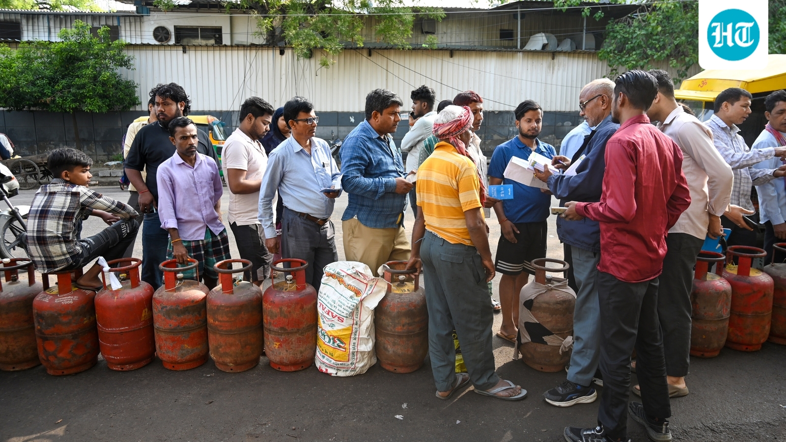 India rolls back some LPG curbs, allots more gas to fertiliser plants