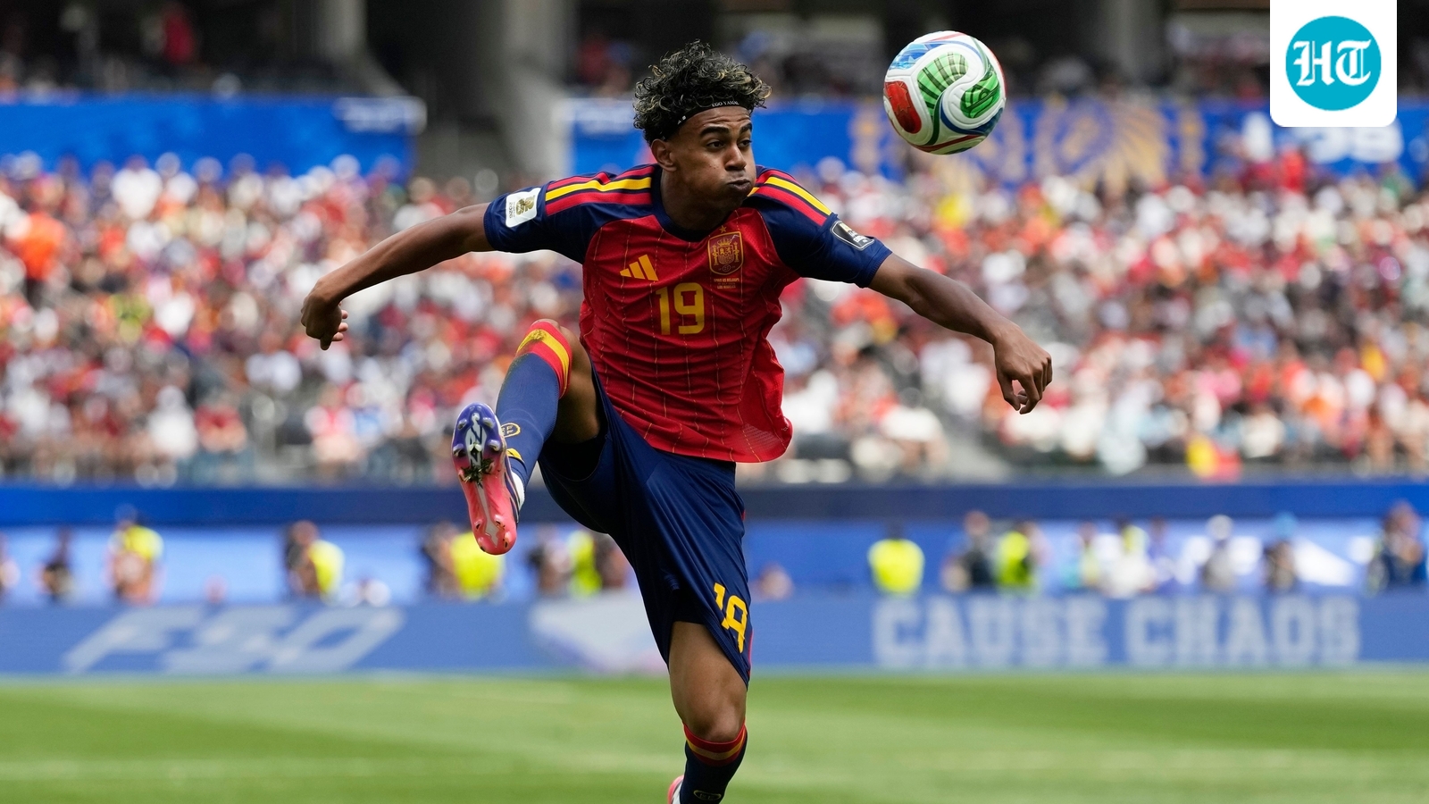Xavi recalls Lionel Messi moment while explaining Lamine Yamal hype: 'The same thing happened'