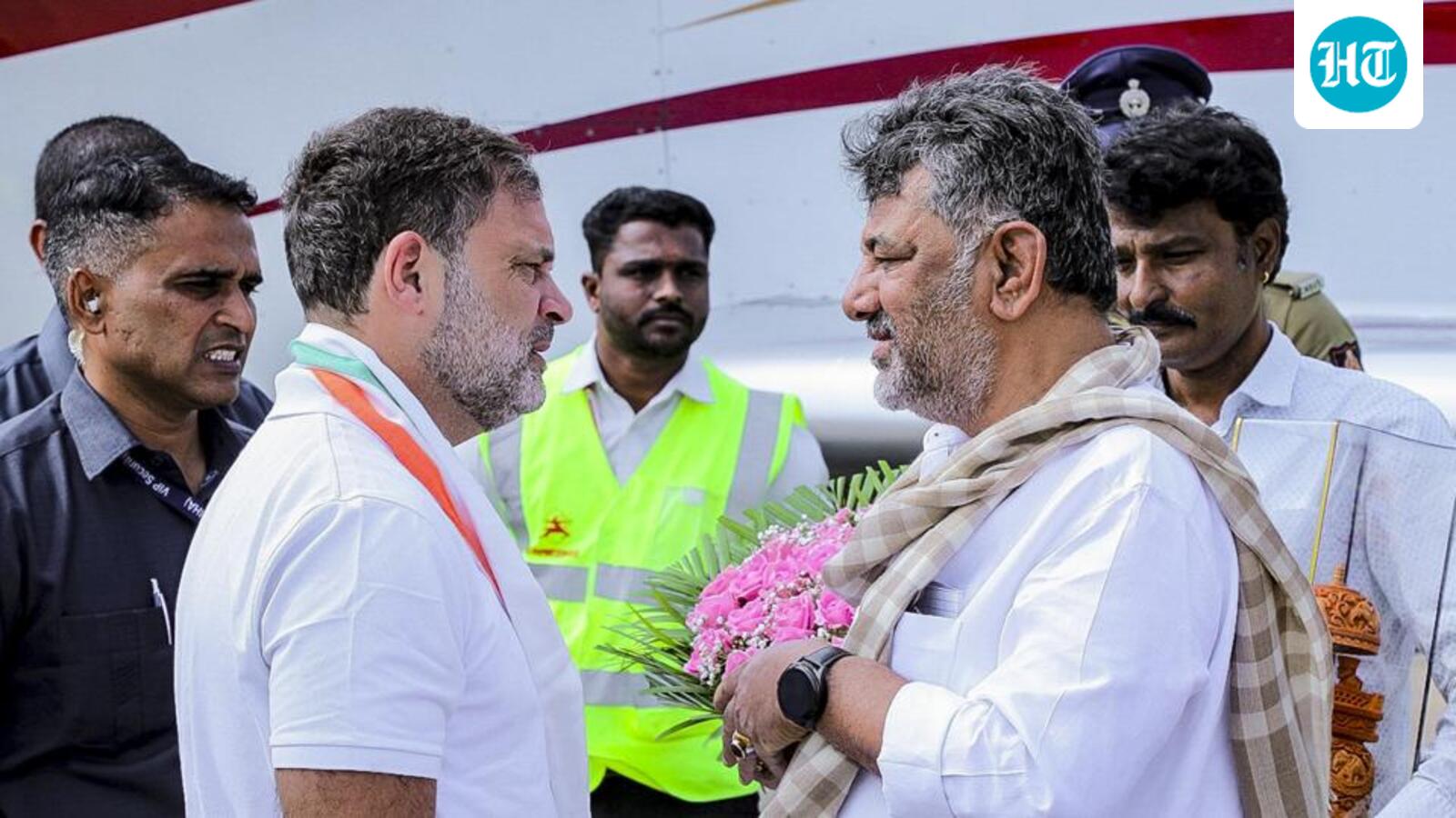 Karnataka CM, DyCM meet Rahul amid leadership crisis