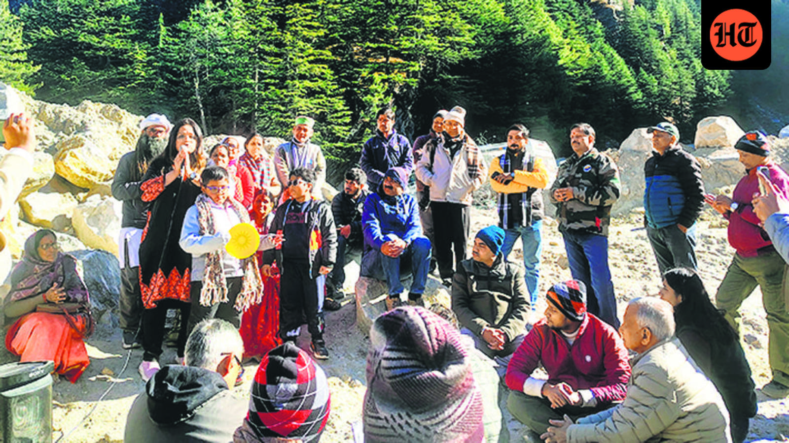 Local residents tie ‘raksha sutras’, pray for old-growth Deodar trees near Uttarakhand’s Harsil
