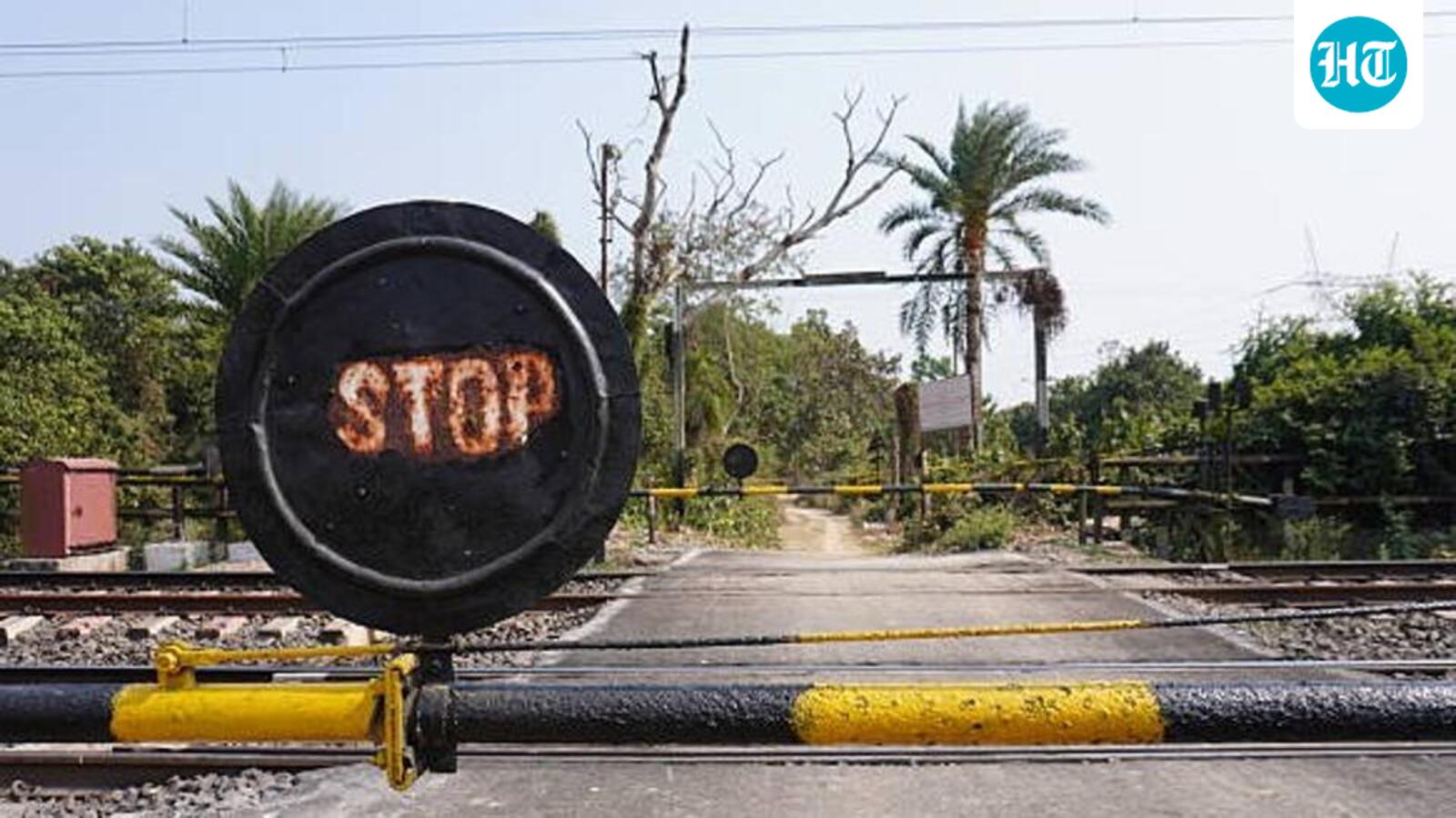 3 killed after train hits car carrying school kids at manned level crossing in WB