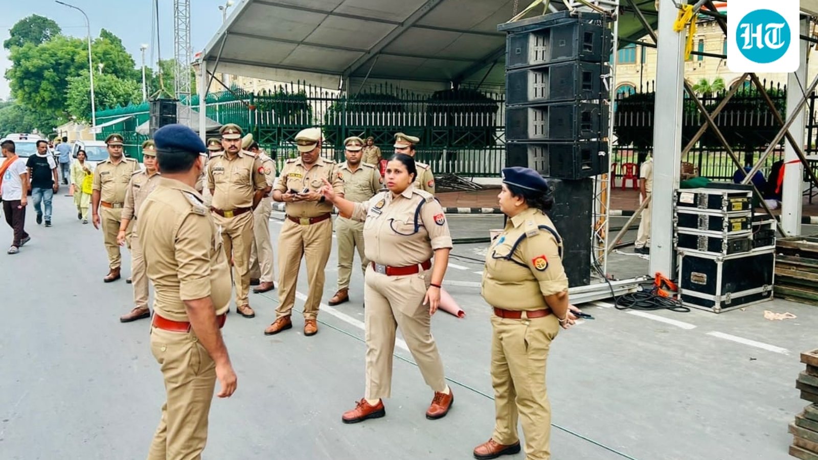 IPS was rebuking officers for not saluting him, turns out he was a fraud