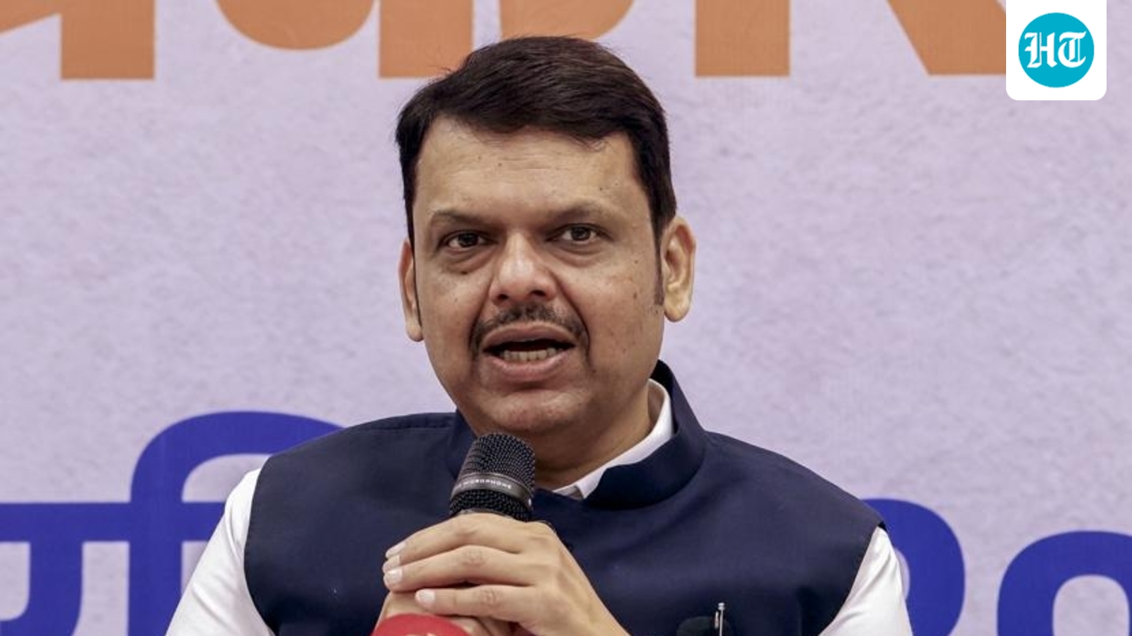 Rape-Murder: Maharashtra CM thanks child's dad for calling off stir