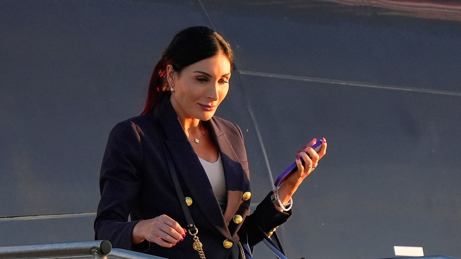 Mitch McConnell health: Laura Loomer mocks Senator, his wife over ‘phone call’ after brain dead claim, ‘I told him he…’