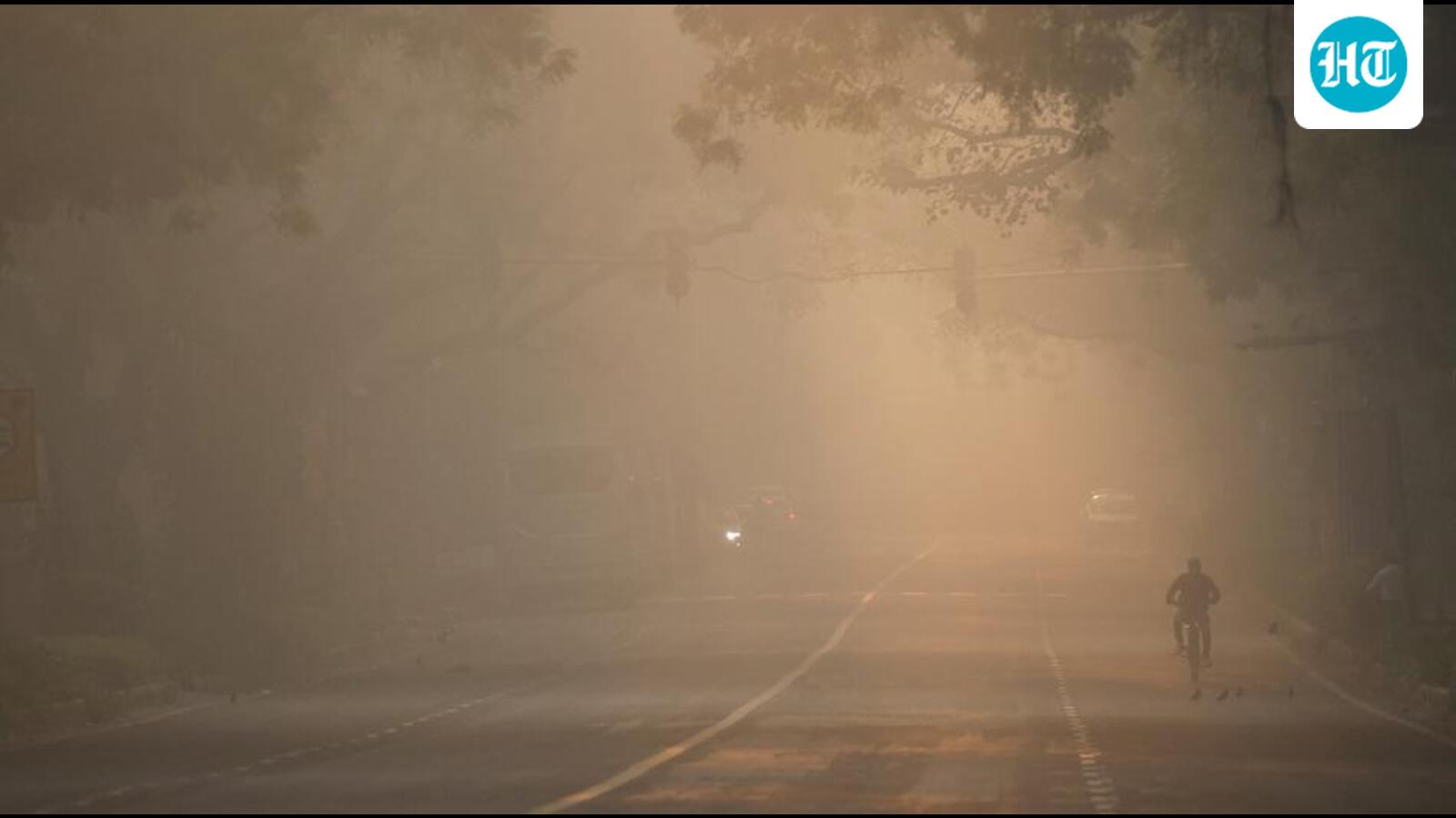 Delhi’s air quality remains ‘very poor’; minimum temperature lowest for November since 2022