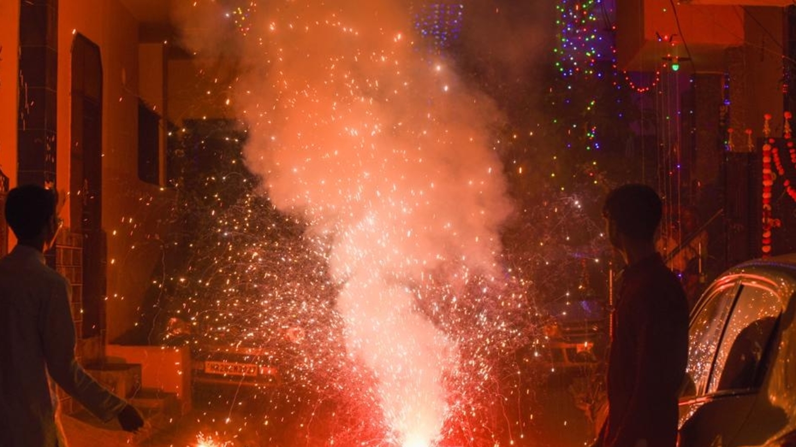 Supreme Court allows sale, use of green firecrackers in Delhi-NCR during Diwali