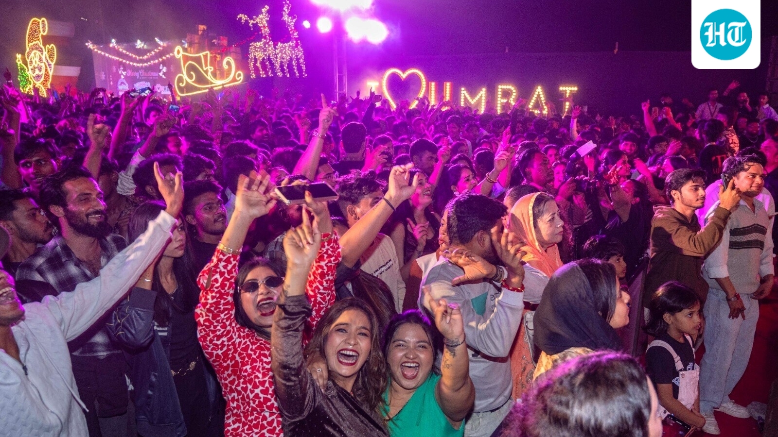 India brings in new year amid heavy security, traffic curbs and biting cold