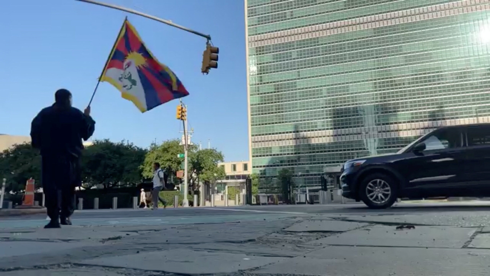 Who was Lobga Rangzen? Tibetan man dies after setting himself on fire near UN HQ in New York; China reacts