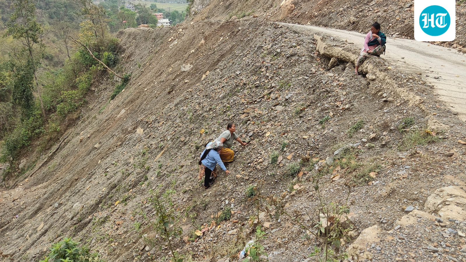 7 Indian pilgrims killed in Nepal's Gandaki after bus falls into 500-feet-deep ravine