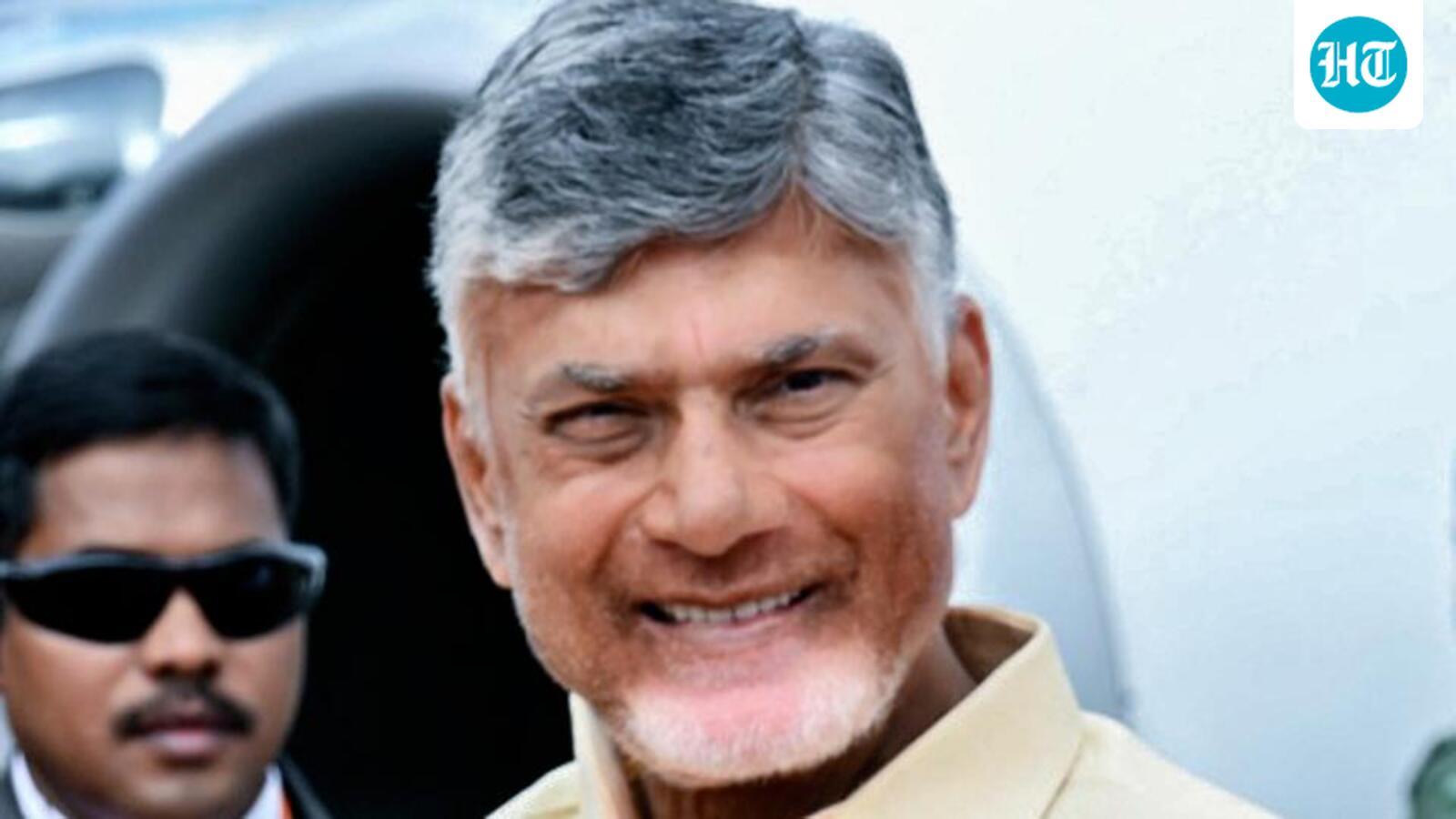 Andhra cop who served defamation notice to CM Naidu dismissed