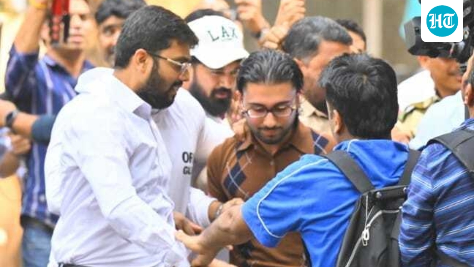 Orry gets mobbed as he appears for questioning in connection with  ₹252 crore drugs case. Watch