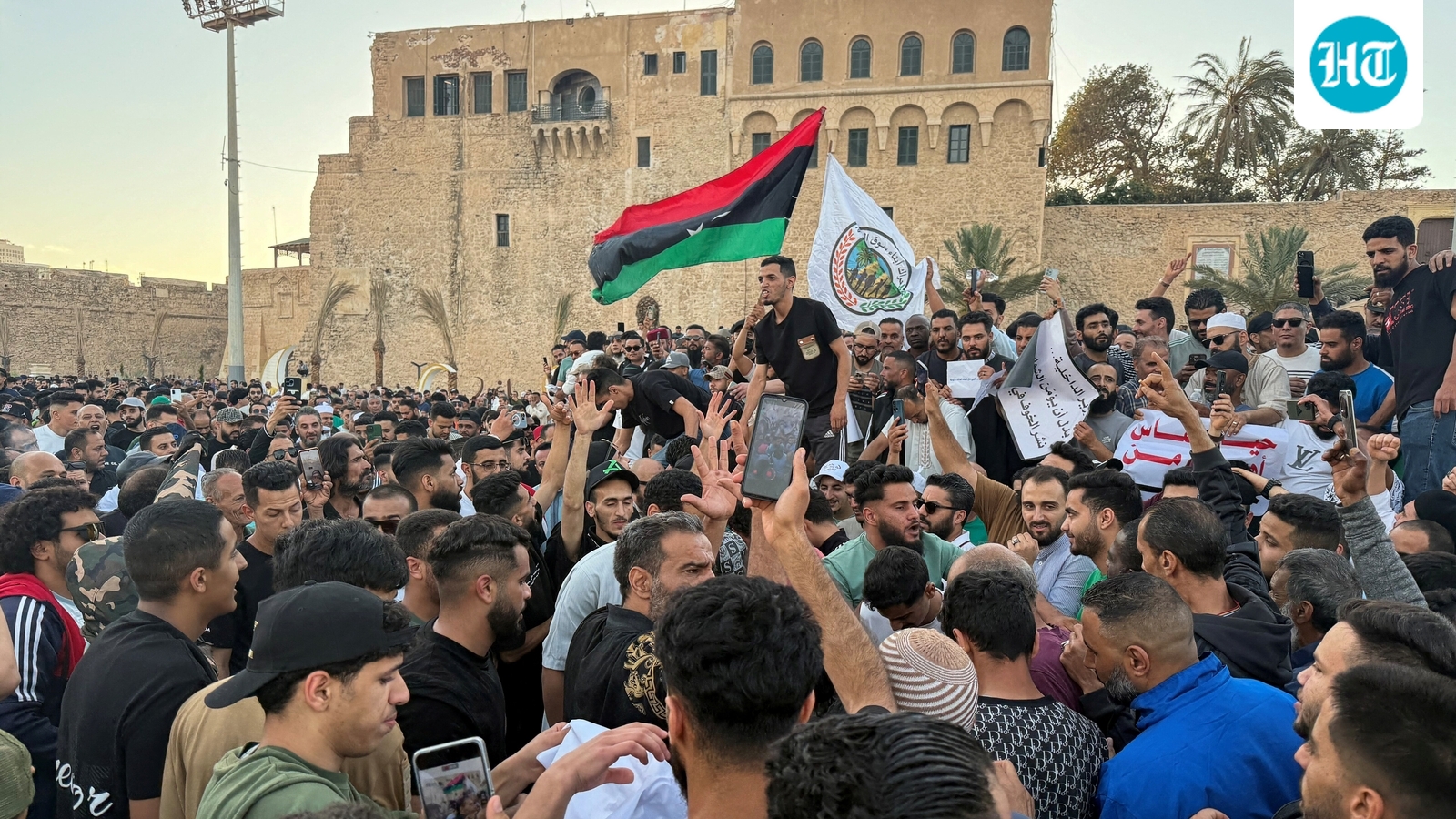 Pakistan quietly mediating Libya reunification talks, seeks bigger diplomatic role: Report