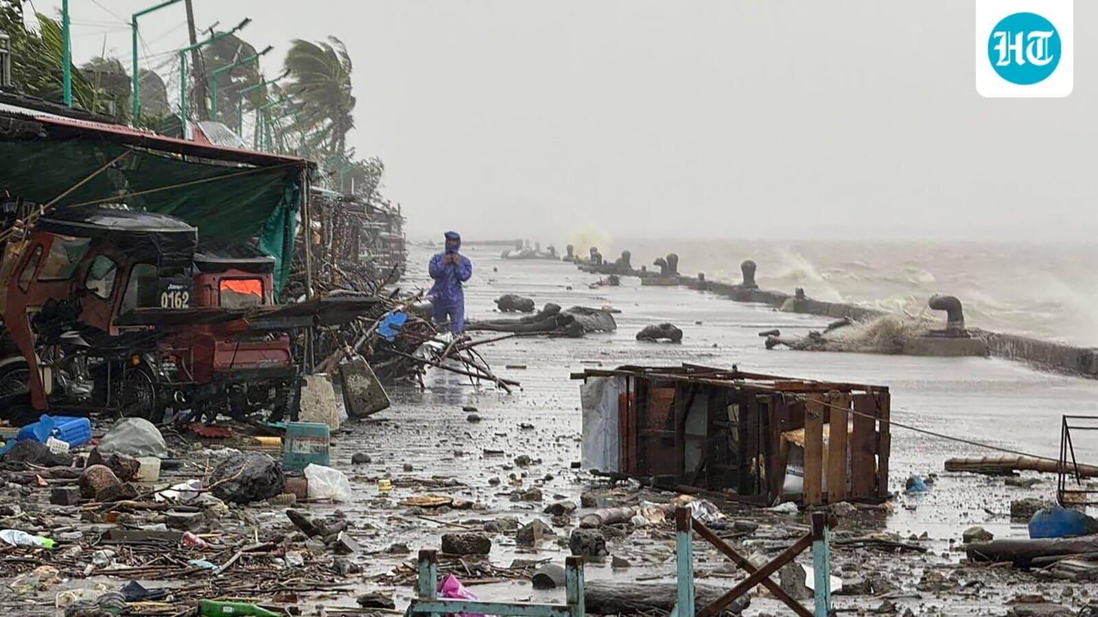 Hong Kong airport mulls grounding flights, 36-hour closure amid Super Typhoon