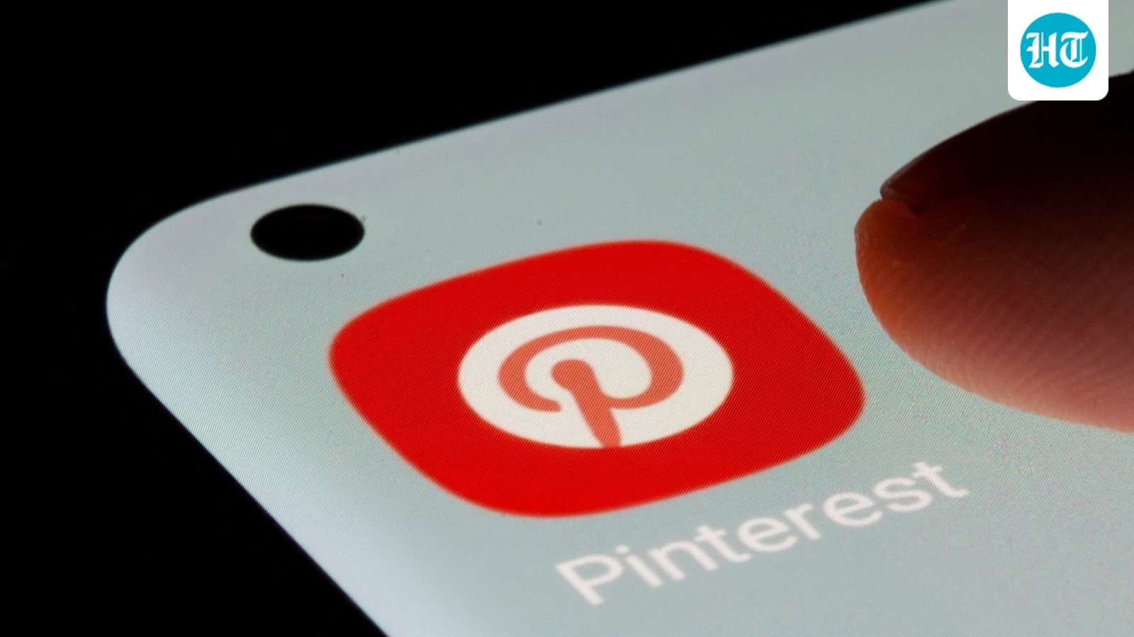 Pinterest down: What is 'user experience data retrieval failure' error? Details