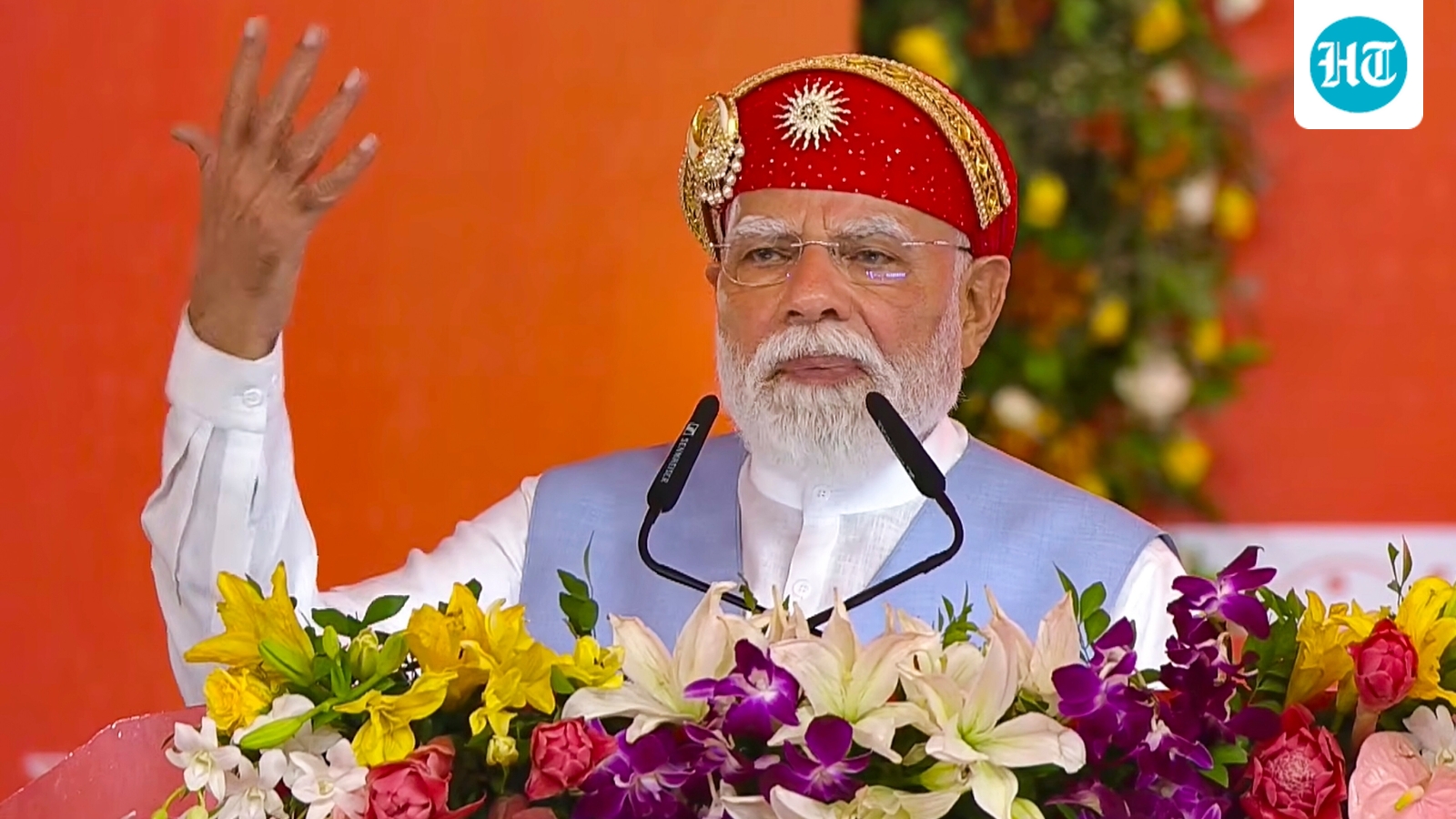 'Transformational tenure': Shoutouts pour in from global leaders as Modi becomes India's longest-serving PM