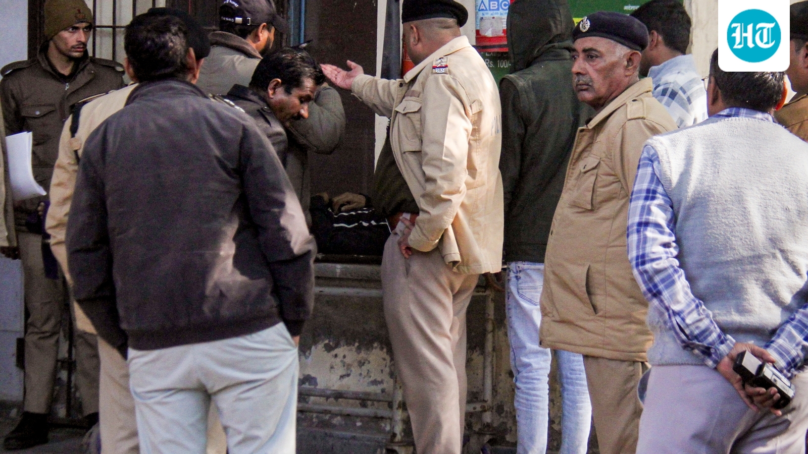 ‘I deserve better, tum kaale ho’: Woman, lover conspire to get husband killed in Madhya Pradesh