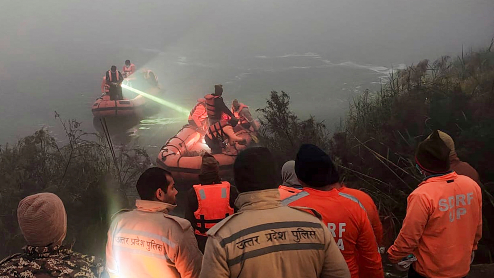 Noida techie death: Car submerged, man pleading for help from roof | Heartbreaking details as helpless father watched