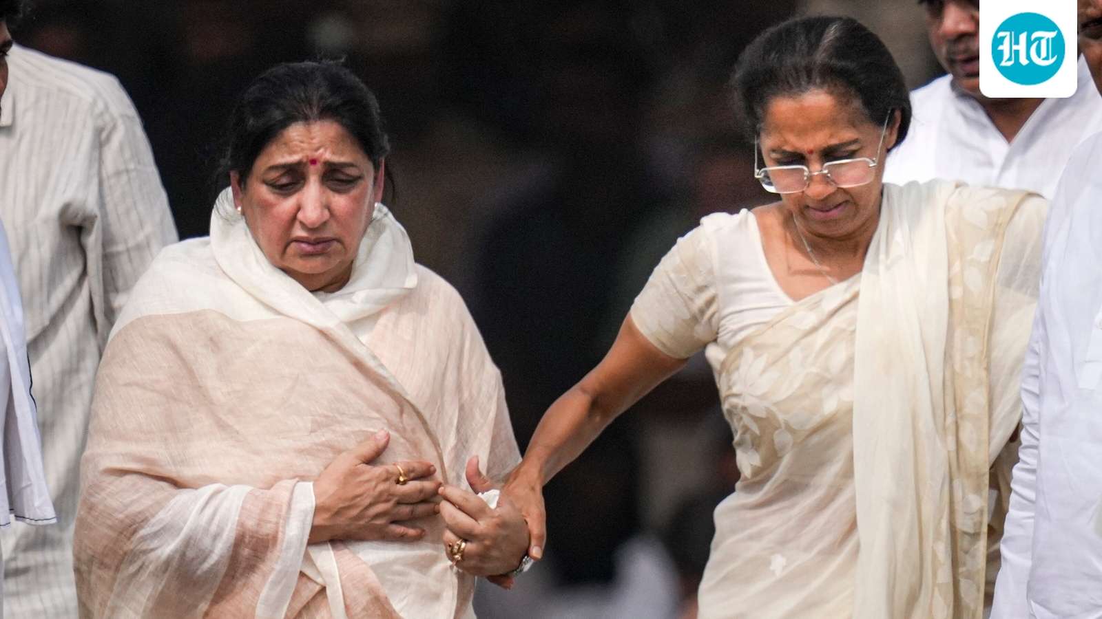 Deputy CM or state minister? NCP deliberates bigger role for Sunetra Pawar after Ajit's death