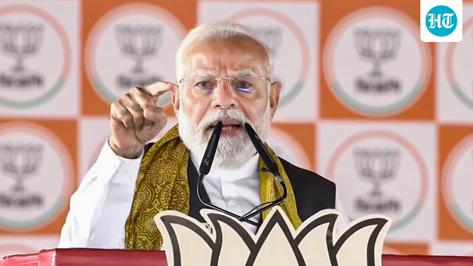 PM Modi makes 6 big promises to Bengal: 7th pay commission; 'every rape case to reopen'