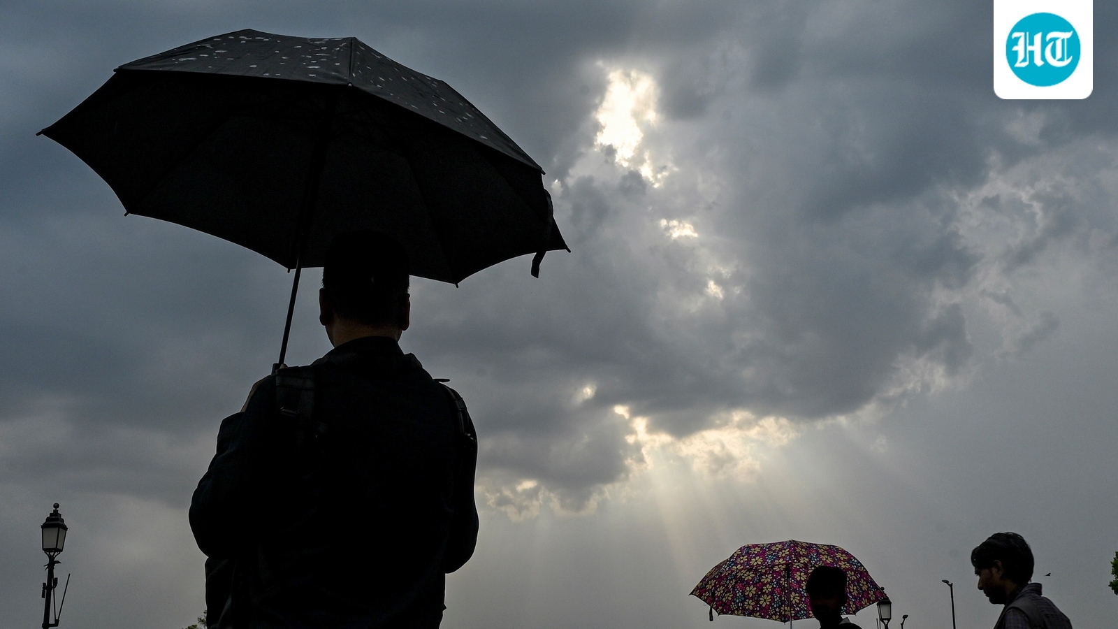 Strong winds in parts of Delhi-NCR bring respite from heat, IMD's orange alert for thunderstorm