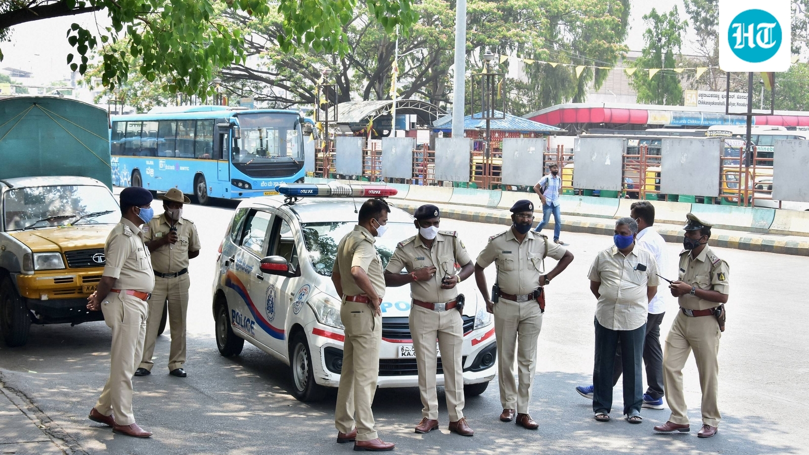 Two gelatin sticks found near PM Modi's venue in Bengaluru, one detained