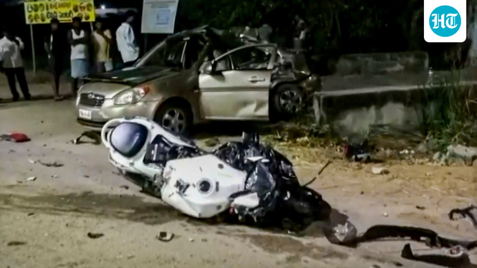 Speeding Hayabusa bike rams into car in Telangana, 2 children among 5 killed
