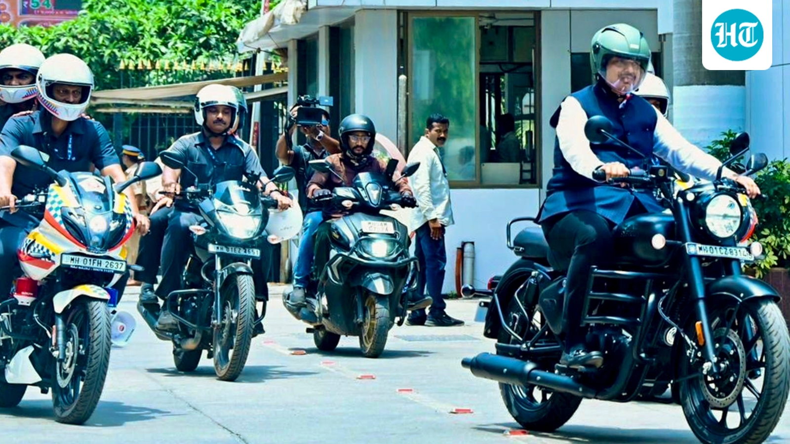 Maharashtra CM Fadnavis rides bike to Vidhan Bhavan after PM Modi’s fuel conservation appeal | Watch