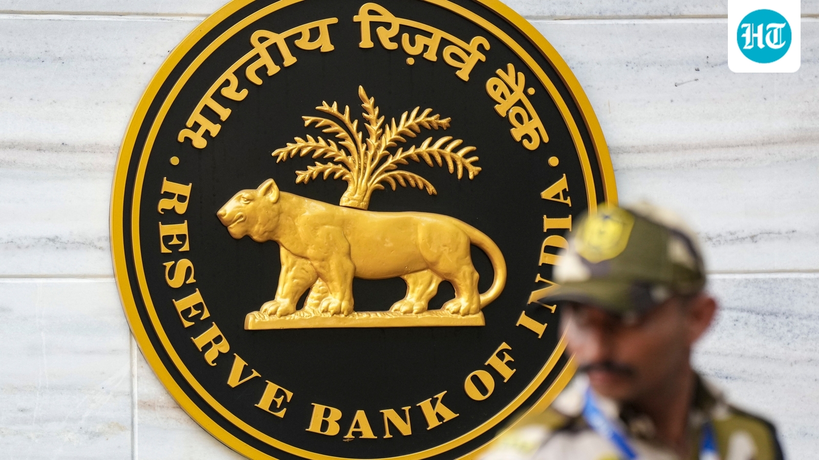 RBI keeps rates steady, takes steps to attract foreign capital