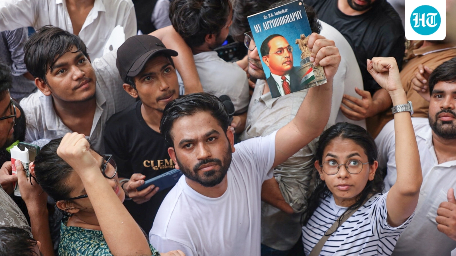 When roses, rage and ‘cockroaches’ came together in a summer swarm at Jantar Mantar | At the CJP protest in Delhi