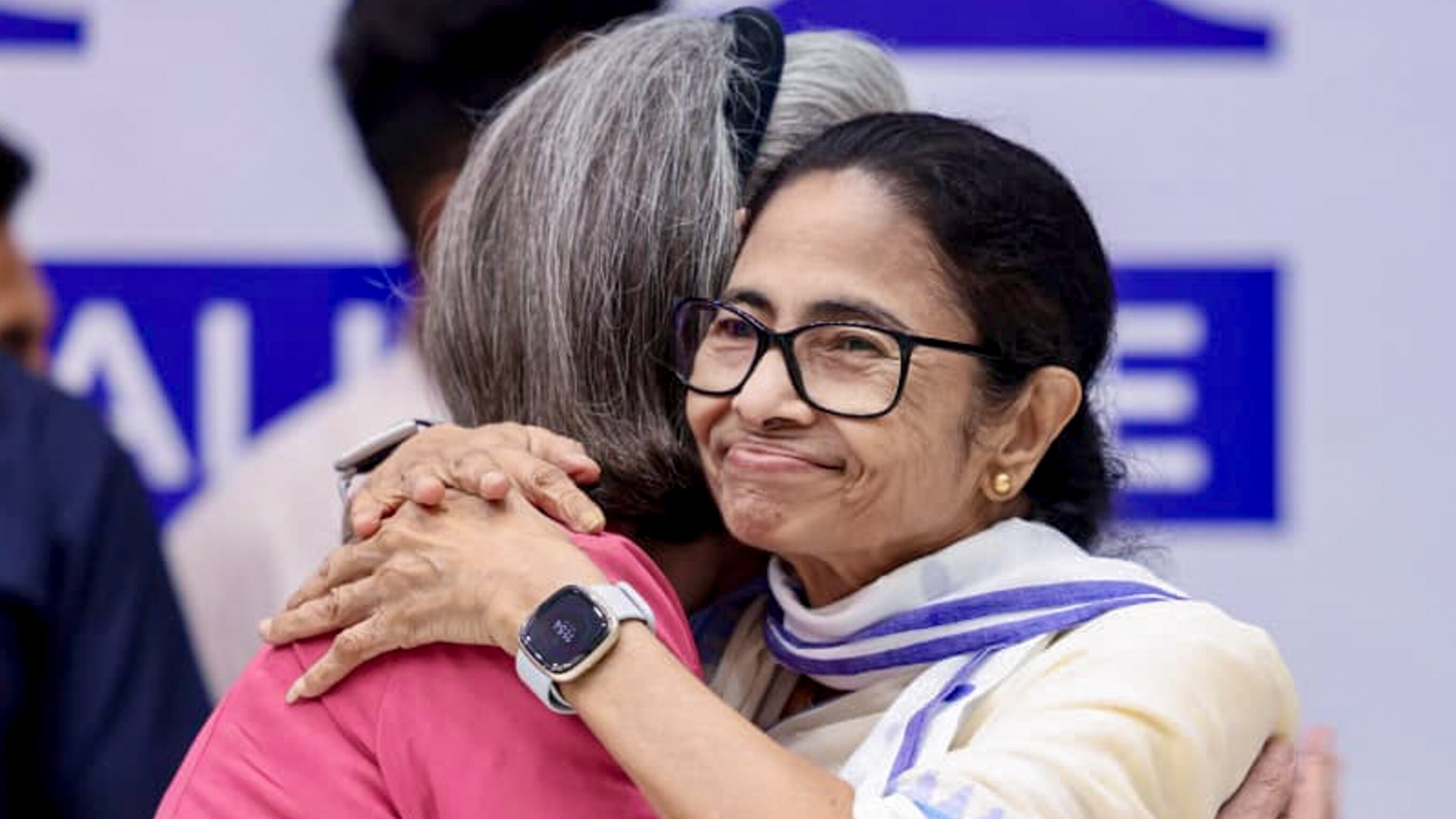 TMC crisis LIVE: Rebel MPs' list surfaces, Saayoni Ghosh in it; Kalyan Banerjee warns Mamata of exit
