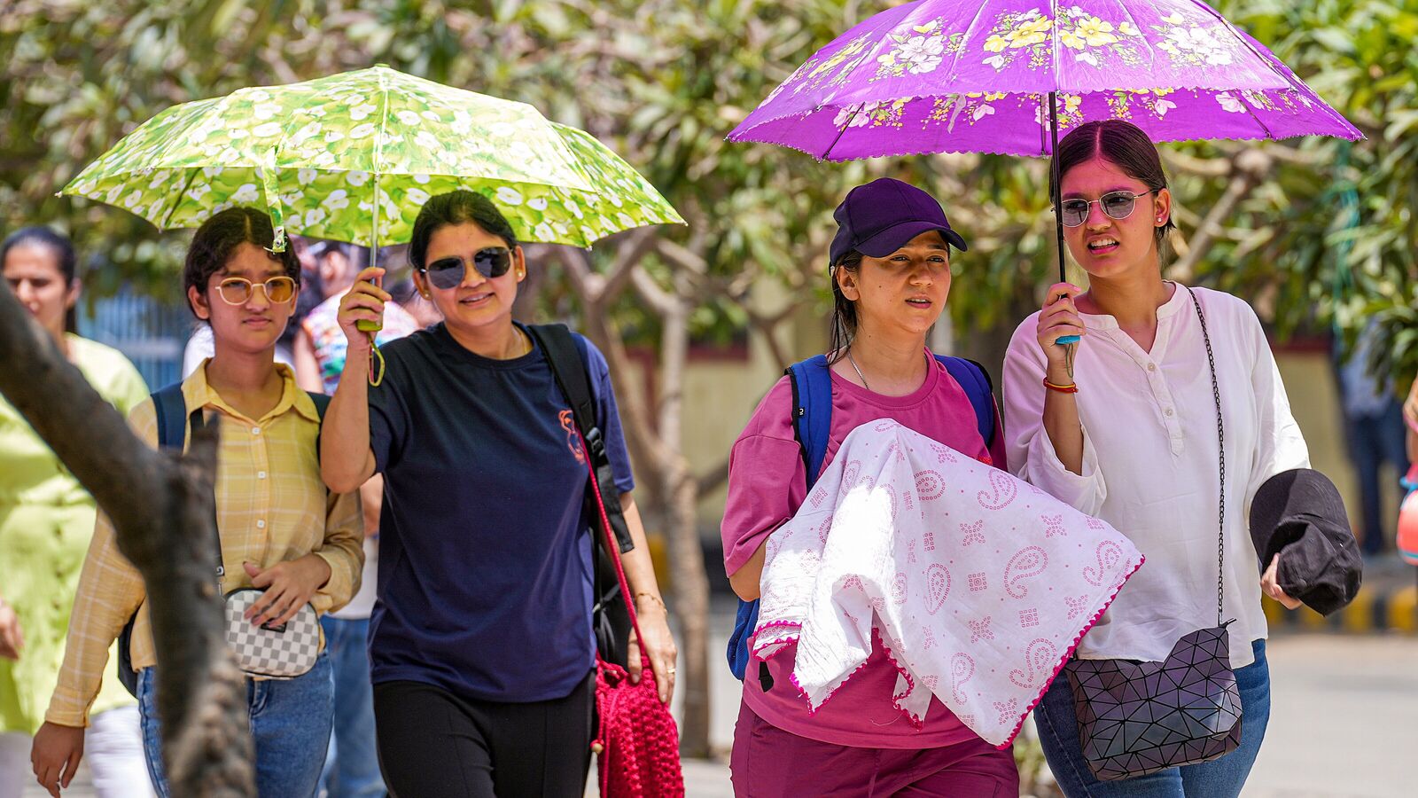 Heatwave grips nation: IMD recommends tips to stay cool and safe