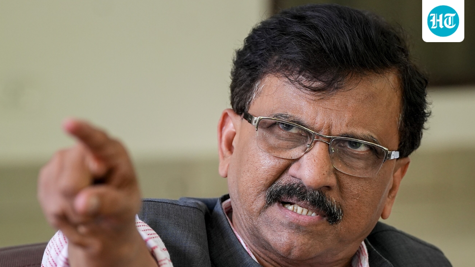 Rebellion crisis LIVE: Sanjay Raut alleges rebel Sena (UBT) MPs were bribed with extra  ₹10 crore, BJP denies role