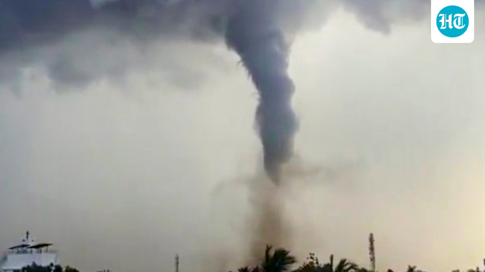 Video shows Tornado-like storm in Tamil Nadu's Thoothukudi; MeT office says ‘adverse weather’